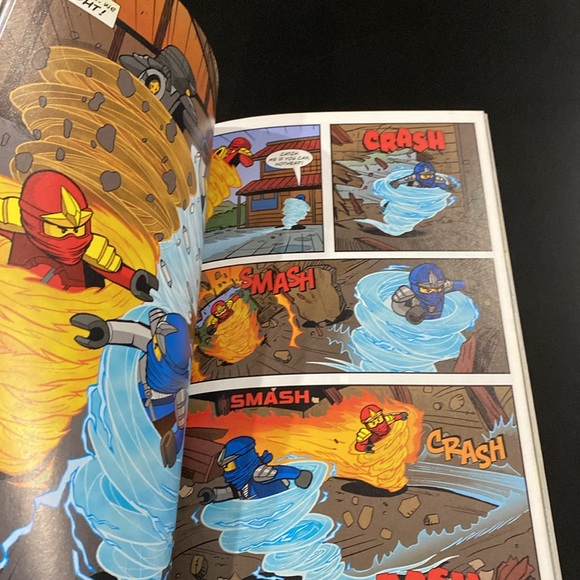 LEGO Ninjago Special Edition #2: Rise of the Serpentine and Tomb of the Fangpyre - Picture 9 of 10